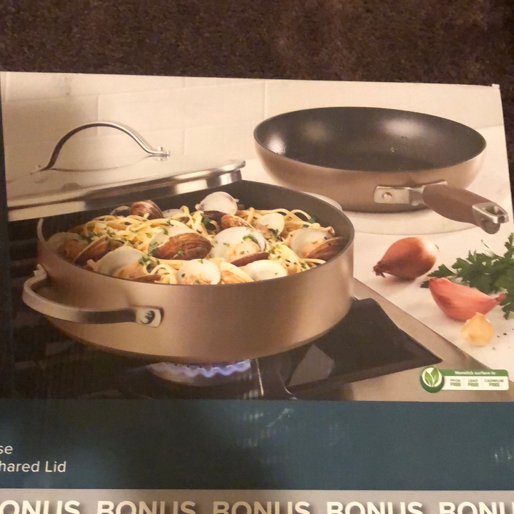 Brand new Anolon advanced home cocking set